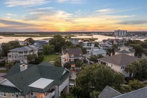 202 Live Oak Drive Wrightsville Beach NC 28480