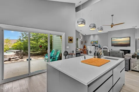 8708 Plantation Drive Emerald Isle NC 28594