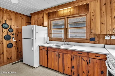 113 Clinton Road Elizabethtown NC 28337