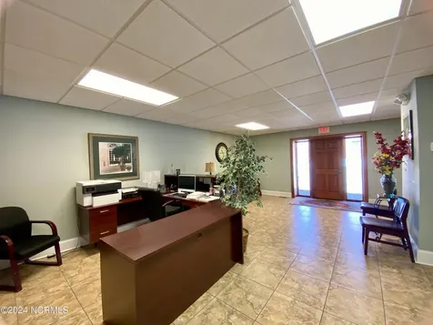121 Courthouse Drive Elizabethtown NC 28337