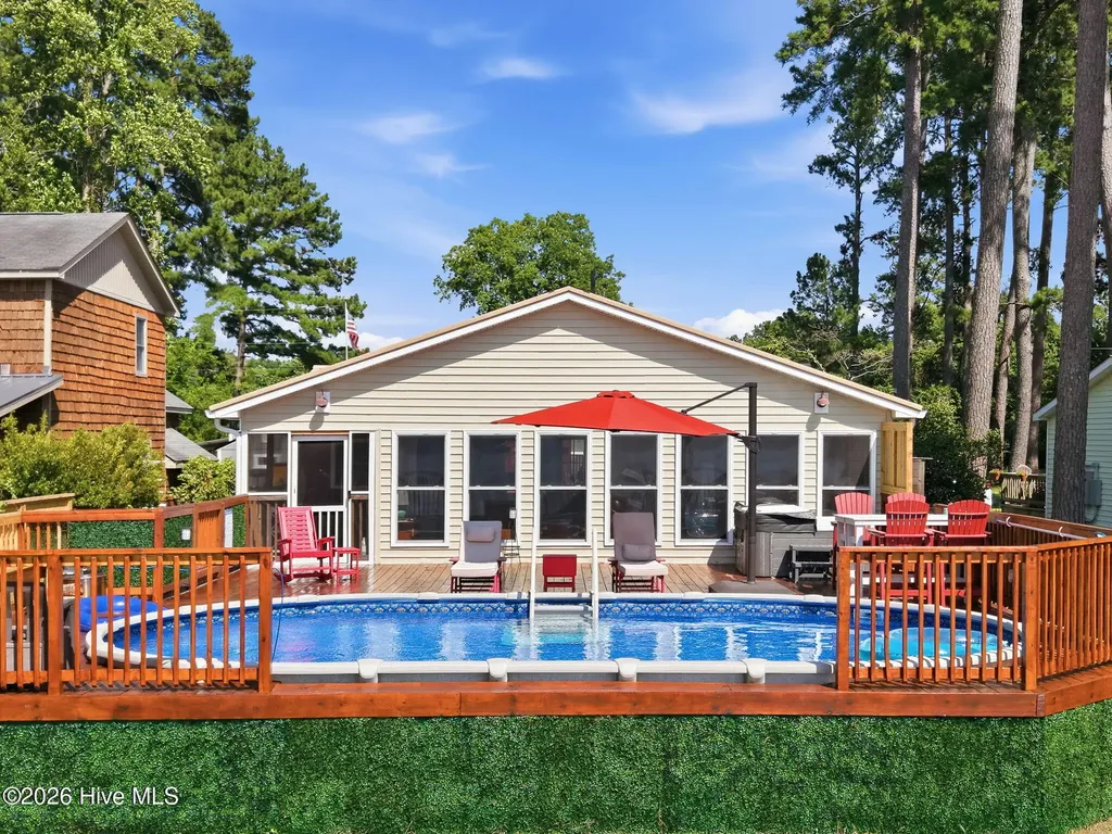 32 & 35 S Teachs Point Road Bath NC 27808