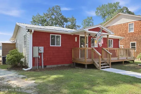 32 & 35 S Teachs Point Road Bath NC 27808