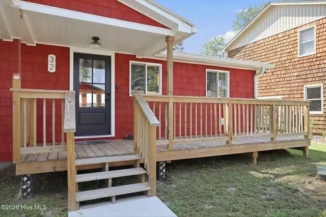 32 & 35 S Teachs Point Road Bath NC 27808