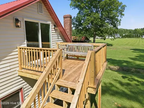 32 & 35 S Teachs Point Road Bath NC 27808