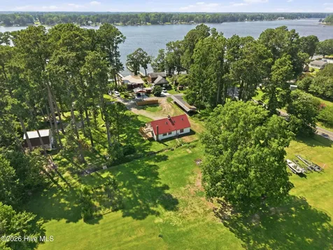32 & 35 S Teachs Point Road Bath NC 27808