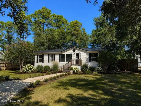270 Elm Street Southport NC 28461