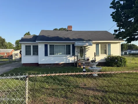 3508 Sloan Street Kinston NC 28504