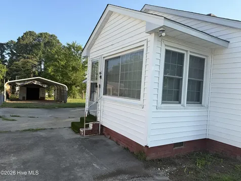 3508 Sloan Street Kinston NC 28504