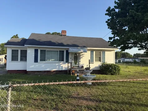 3508 Sloan Street Kinston NC 28504