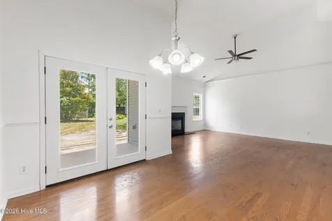 1018 Foxridge Way Leland NC 28451