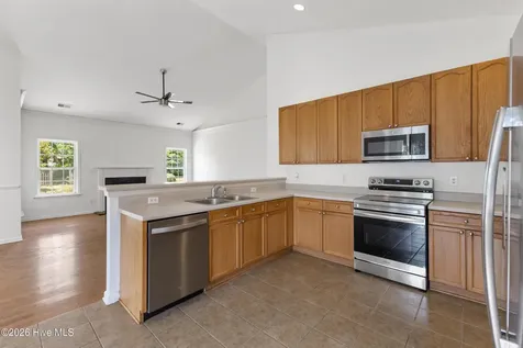 1018 Foxridge Way Leland NC 28451