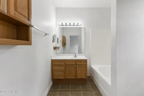 1018 Foxridge Way Leland NC 28451