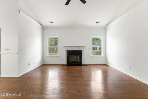 1018 Foxridge Way Leland NC 28451
