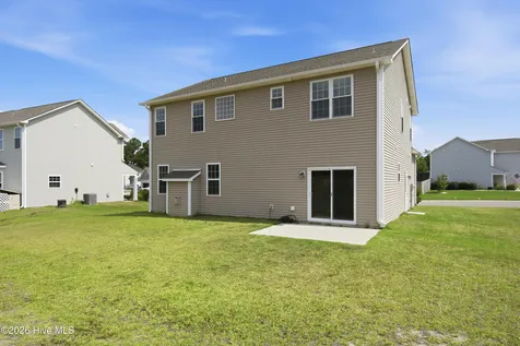 447 Avendale Drive Rocky Point NC 28457