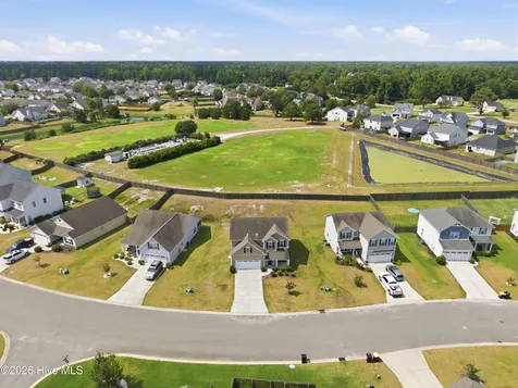 447 Avendale Drive Rocky Point NC 28457
