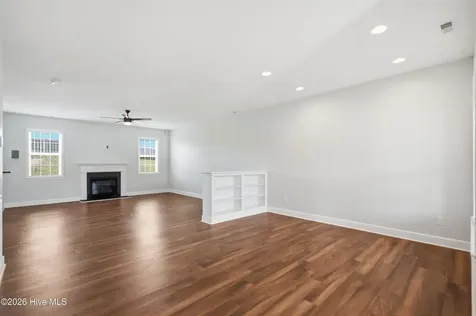 447 Avendale Drive Rocky Point NC 28457