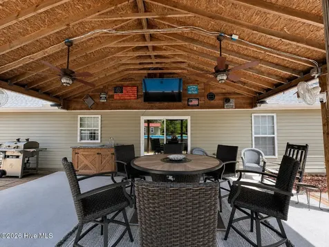 3195 Blue Banks Loop Road NE Leland NC 28451
