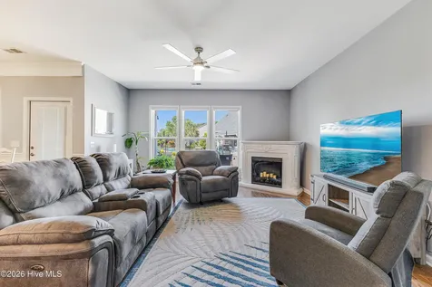 5021 Lagan Court Southport NC 28461