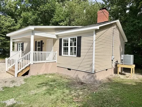 133 Anglers Cove Road Hertford NC 27944