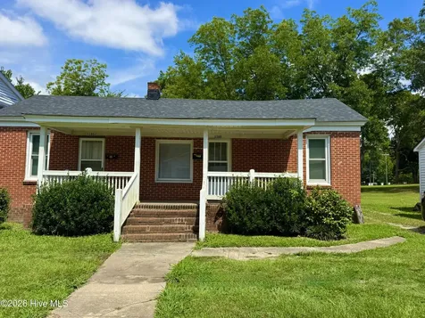 1105 College Street Kinston NC 28501