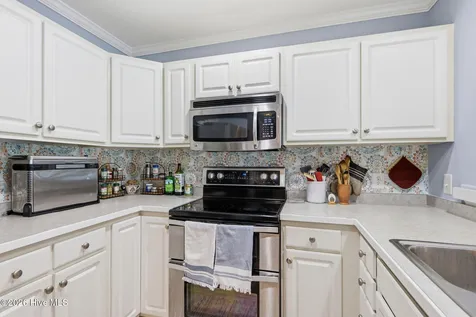 402 Penny Lane Morehead City NC 28557