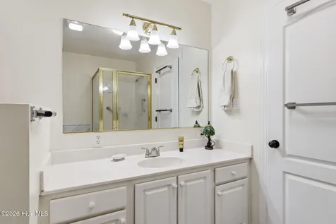 402 Penny Lane Morehead City NC 28557