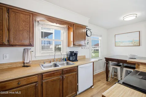2016 N New River Drive Surf City NC 28445