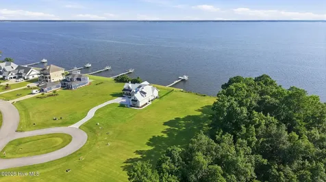 28 Wax Myrtle Court Minnesott Beach NC 28510
