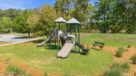 28 Wax Myrtle Court Minnesott Beach NC 28510
