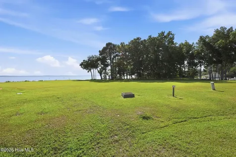 28 Wax Myrtle Court Minnesott Beach NC 28510