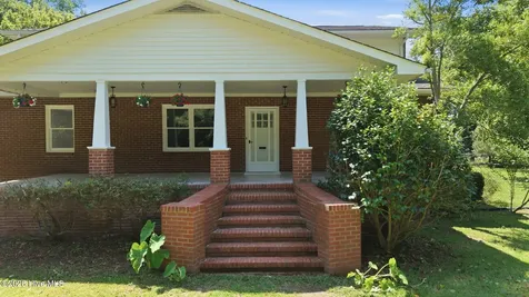 581 Post Road Bath NC 27808