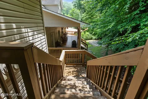 95 Cherokee Avenue Andrews NC 28901