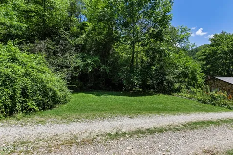 95 Cherokee Avenue Andrews NC 28901