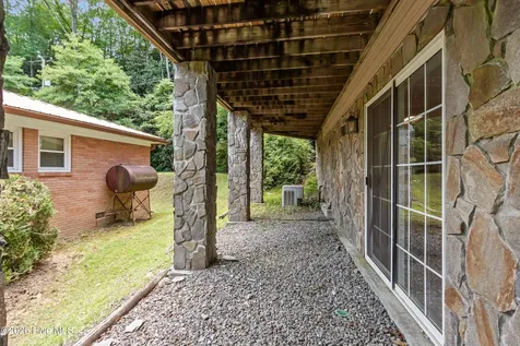 95 Cherokee Avenue Andrews NC 28901
