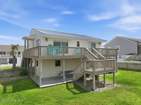 102 W Dobbs Street Atlantic Beach NC 28512