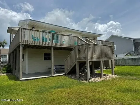 102 W Dobbs Street Atlantic Beach NC 28512