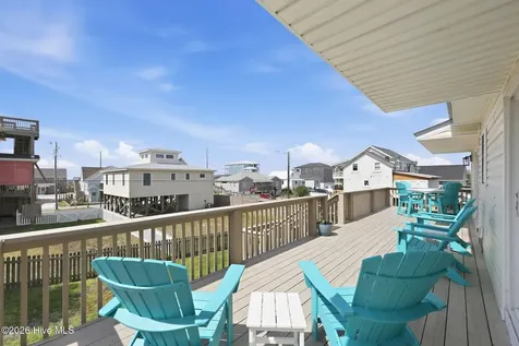 102 W Dobbs Street Atlantic Beach NC 28512