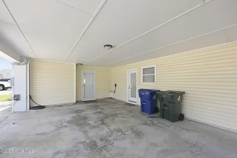 102 W Dobbs Street Atlantic Beach NC 28512