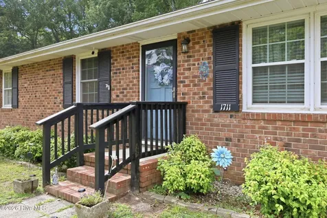 1711 Ambleside Drive Tarboro NC 27886