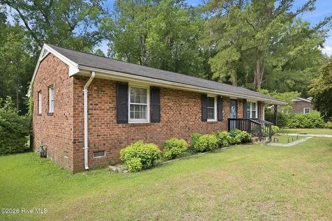 1711 Ambleside Drive Tarboro NC 27886