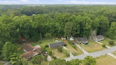 1711 Ambleside Drive Tarboro NC 27886