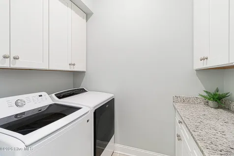 204 Nottingham Lane Morehead City NC 28557