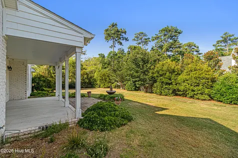 204 Nottingham Lane Morehead City NC 28557
