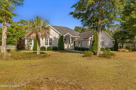 204 Nottingham Lane Morehead City NC 28557
