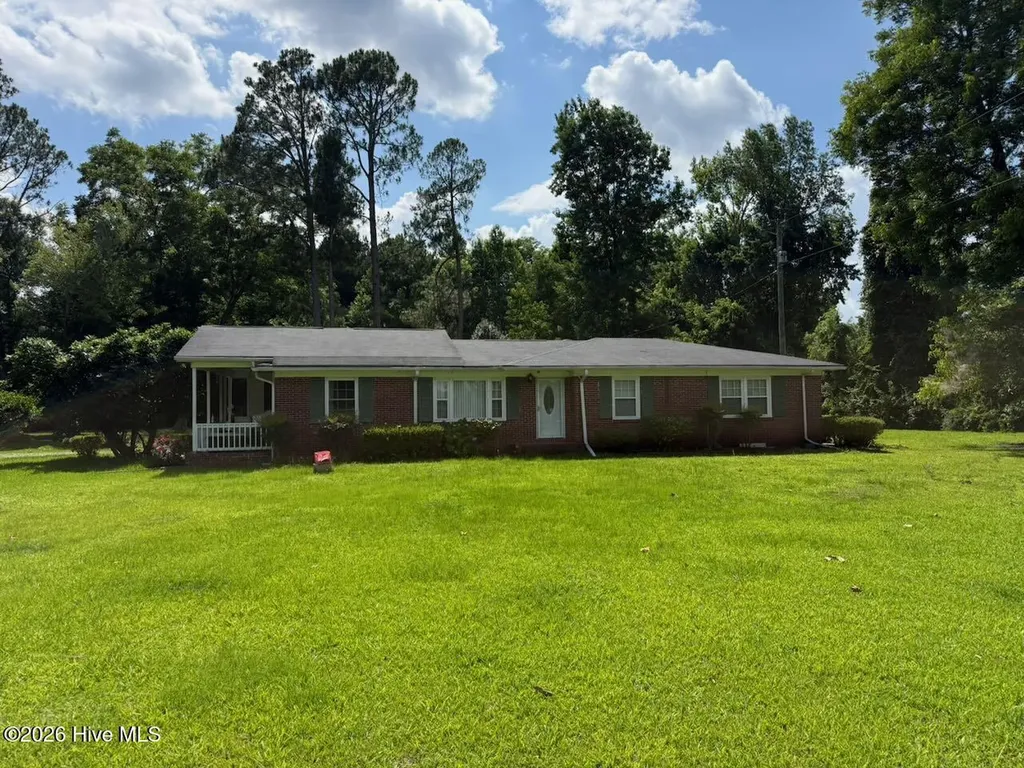 8545 Us Hwy 117 S Rocky Point NC 28457