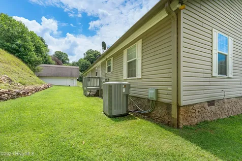 4122 Fairview Road Andrews NC 28901