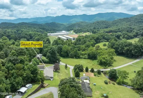 4122 Fairview Road Andrews NC 28901