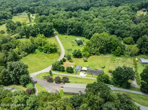 4122 Fairview Road Andrews NC 28901