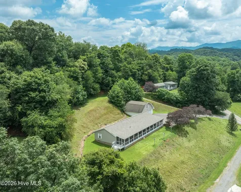 4122 Fairview Road Andrews NC 28901