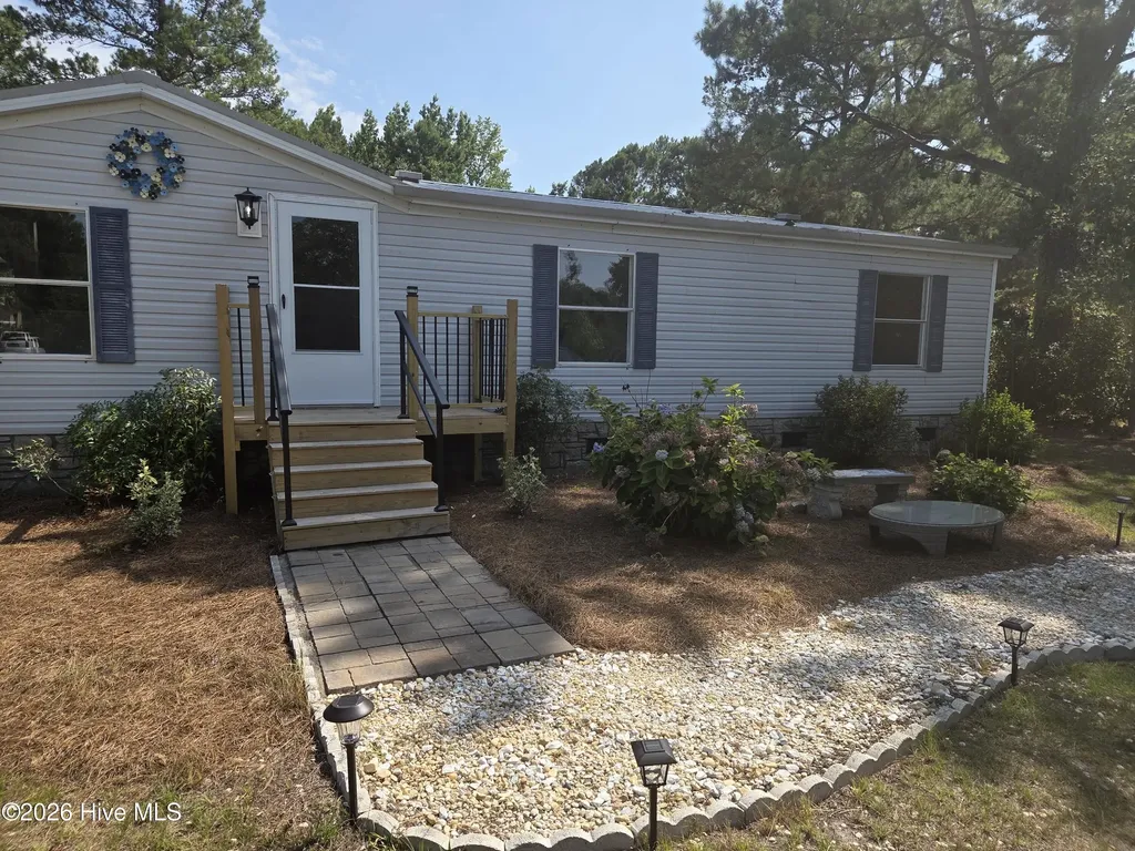 1199 Zack Street SE Bolivia NC 28422